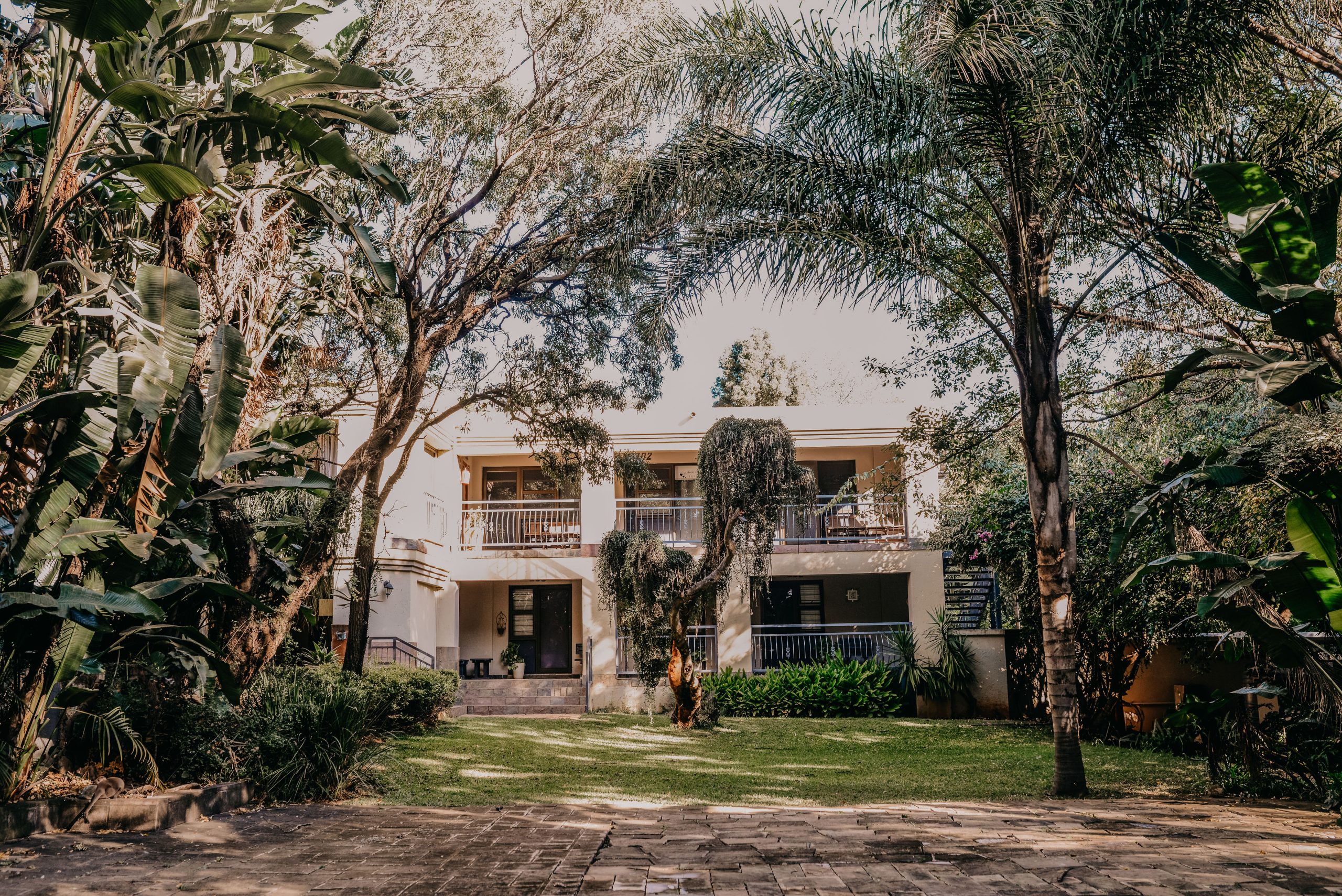 House 10 - Cover Photo