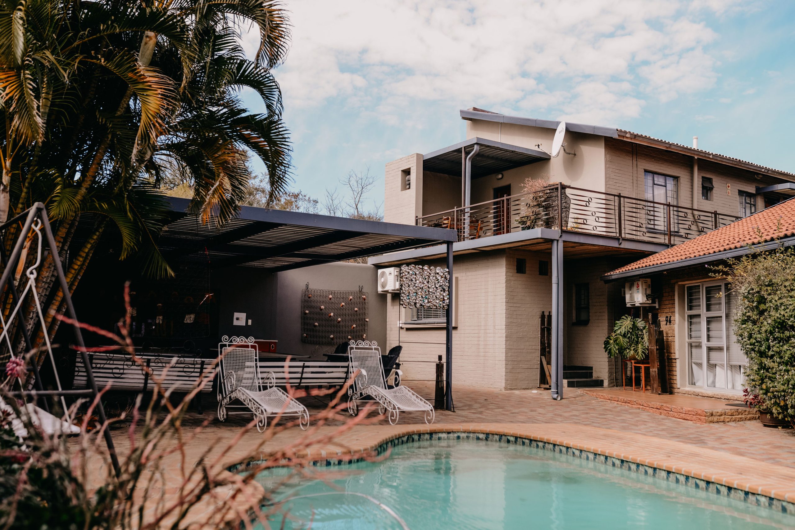 House 9 - Cover Photo